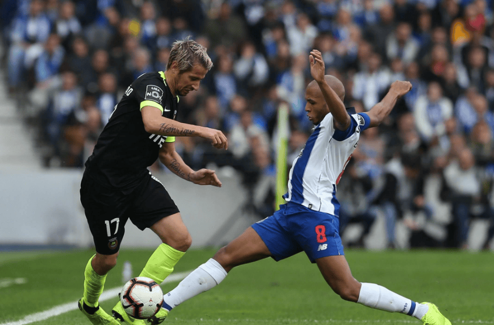 爱游戏体育-包含这也行?赛后波尔图远射贴柱赛前尤文图斯备战葡超,清晨马赛备战欧联的词条